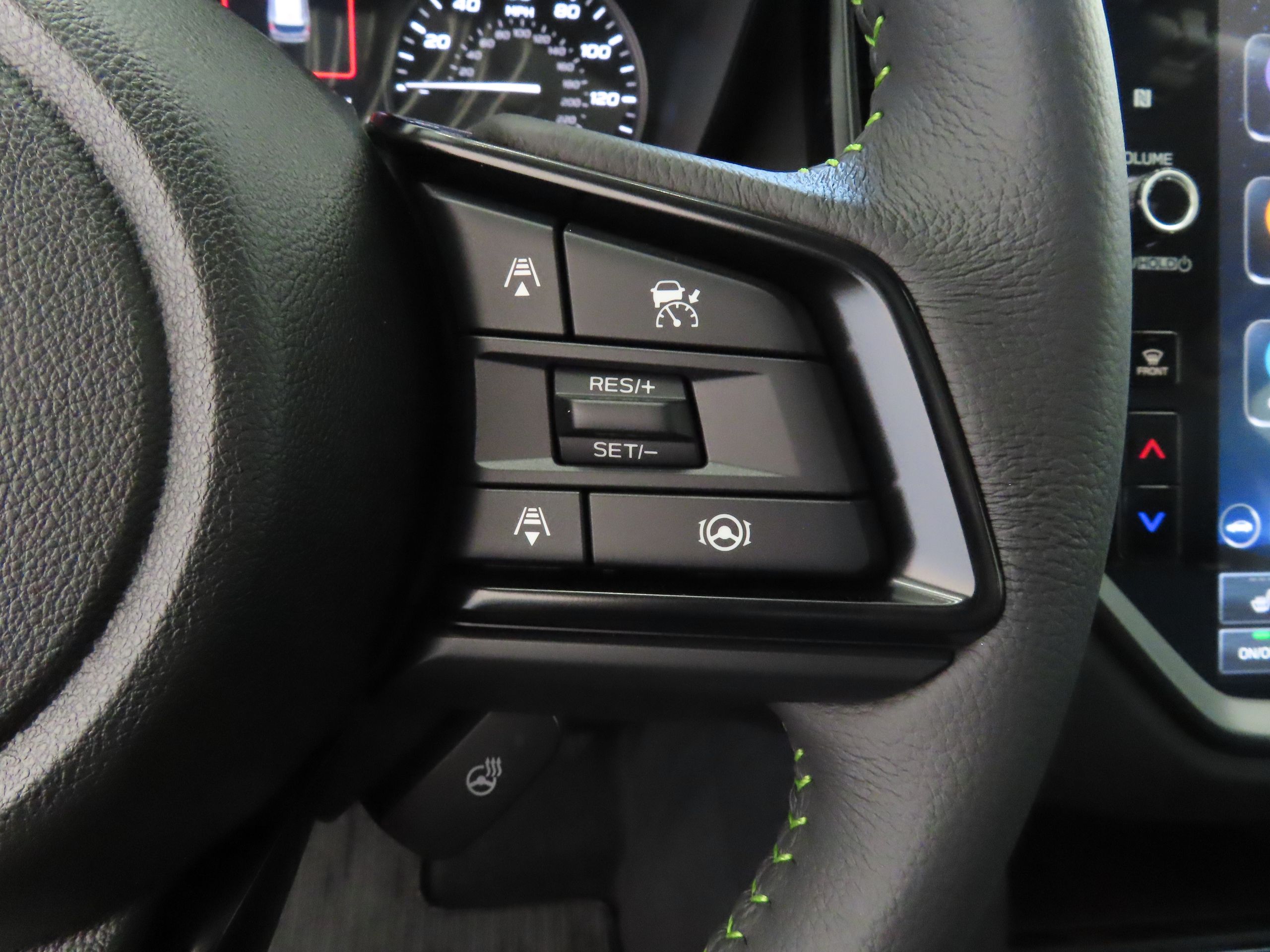 2025 Subaru Ascent Onyx Edition photo 13