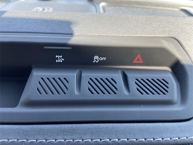 2025 Ford Bronco Outer Banks photo 20
