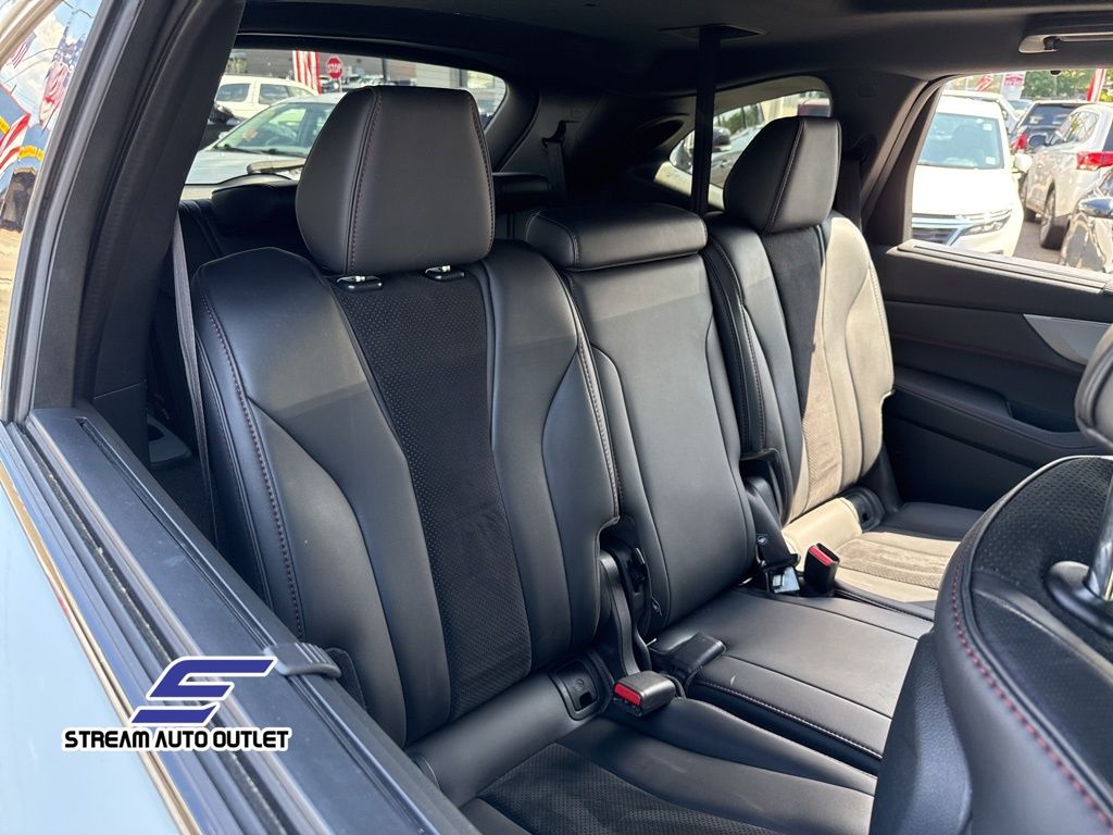 2023 Acura MDX A-Spec SH-AWD photo 21