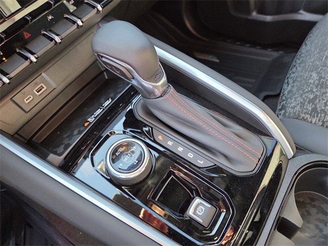 2025 Chevrolet Colorado Z71 photo 13