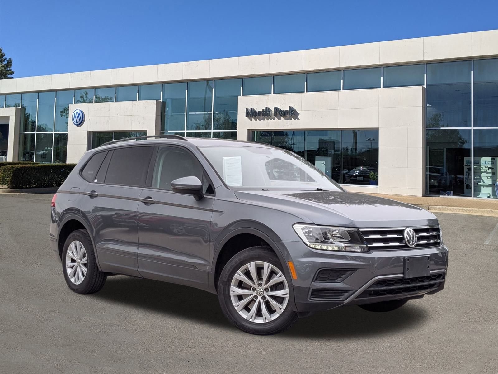 2020 Volkswagen Tiguan S's photo
