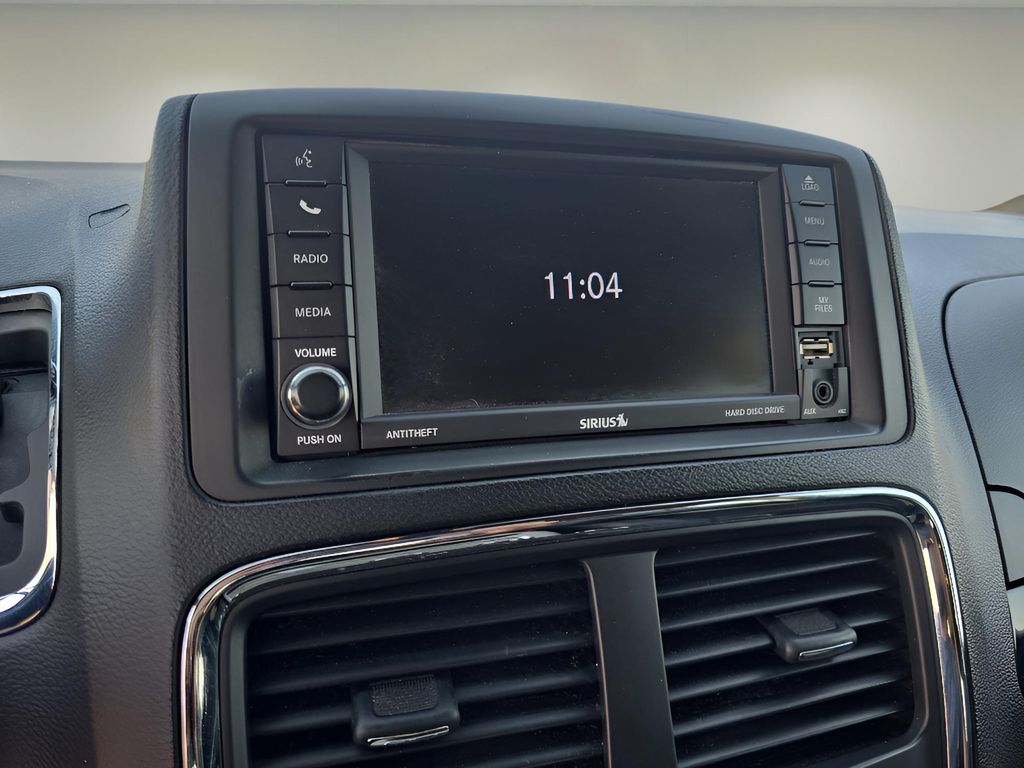 2020 Dodge Grand Caravan SXT photo 14