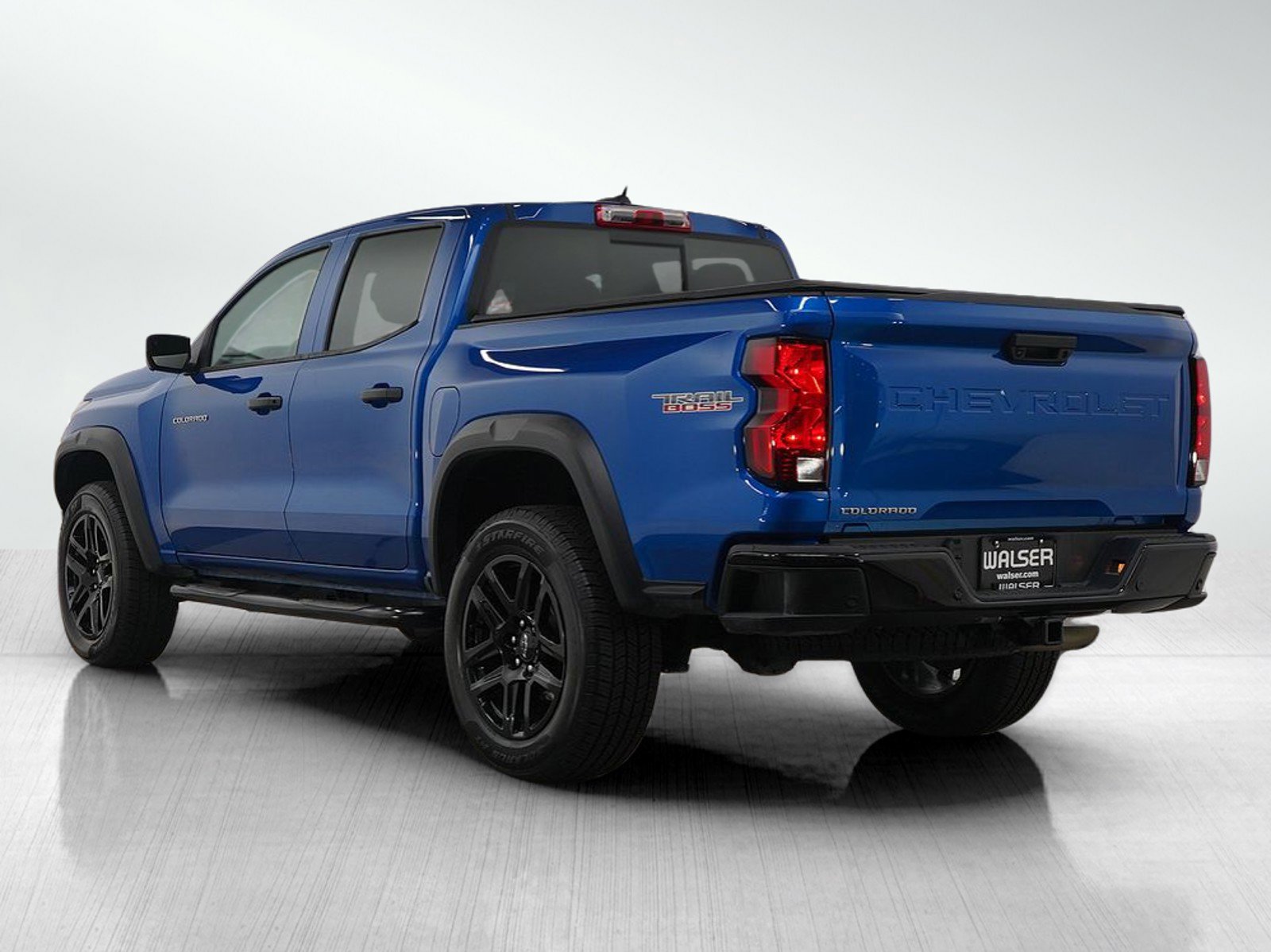2023 Chevrolet Colorado Trail Boss photo 2