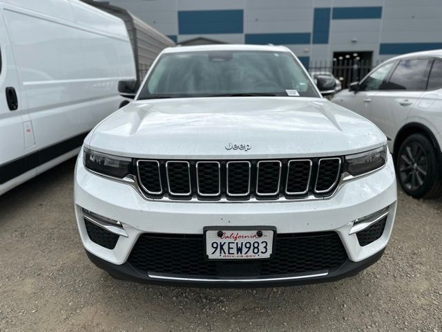 2024 Jeep Cherokee Limited 4xe photo 2