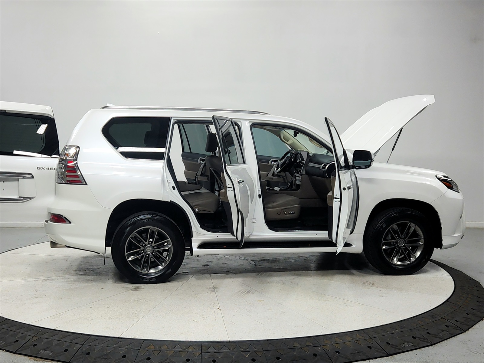 2022 Lexus GX 460 photo 14