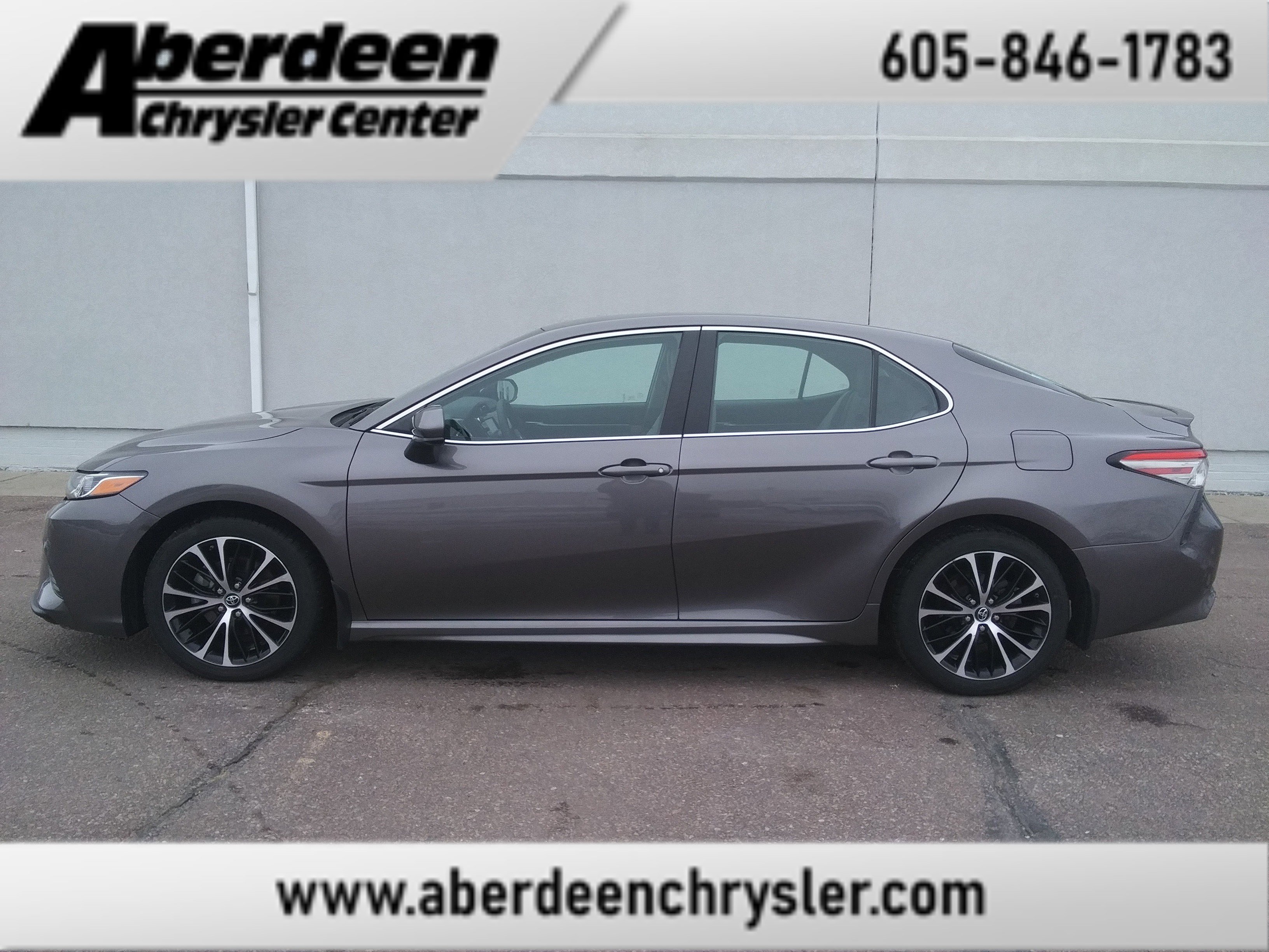 2018 Toyota Camry SE