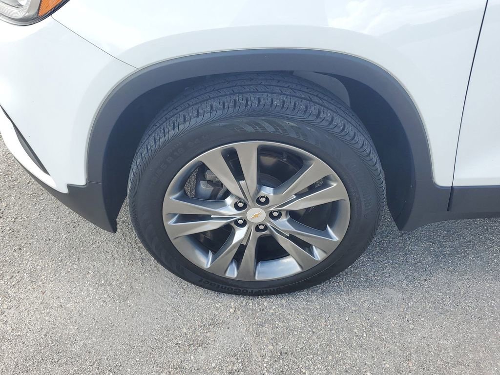 2020 Chevrolet Trax LT photo 17