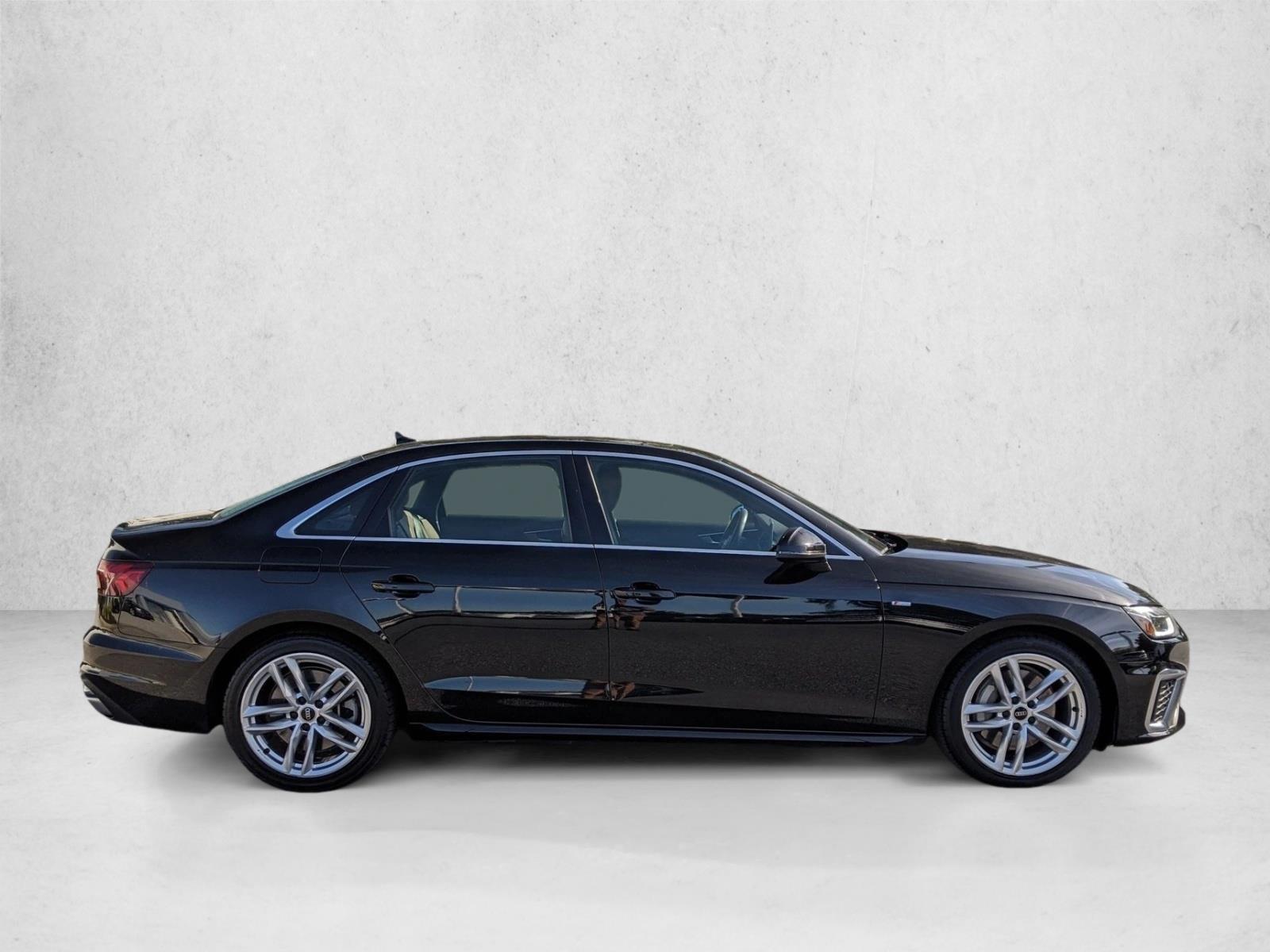 2023 Audi A4 S line Quattro Premium Plus photo 3