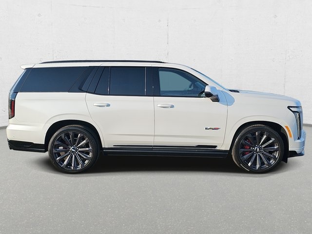 2025 Cadillac Escalade V-Series photo 3