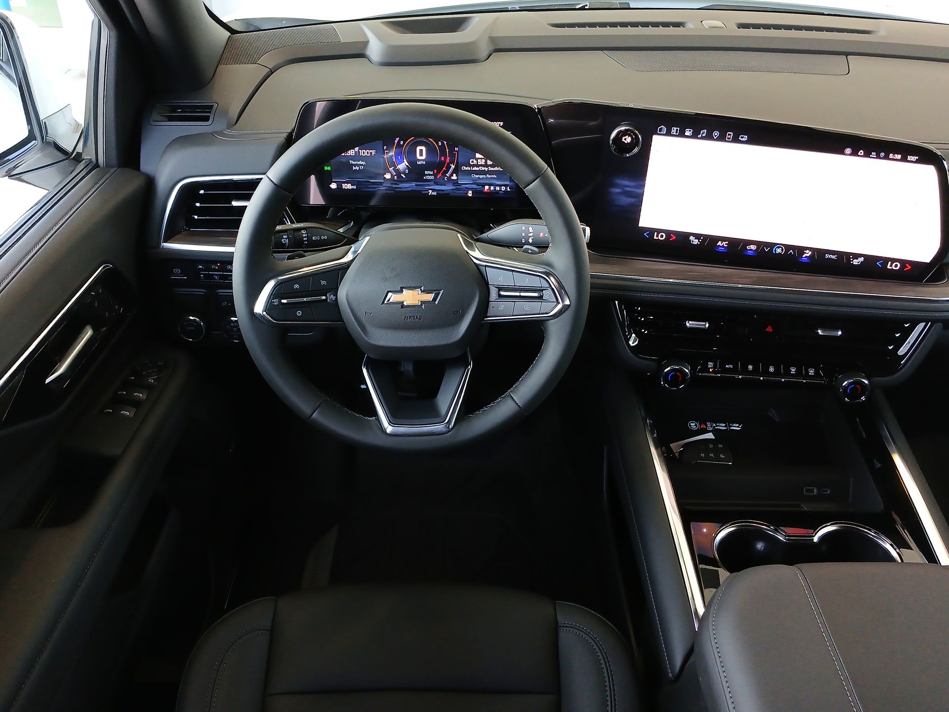 2025 Chevrolet Tahoe LT photo 12