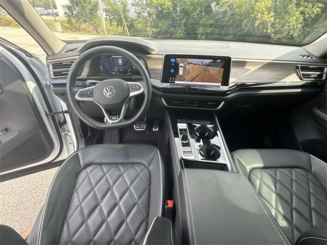 2024 Volkswagen Atlas SEL Premium R-Line photo 11