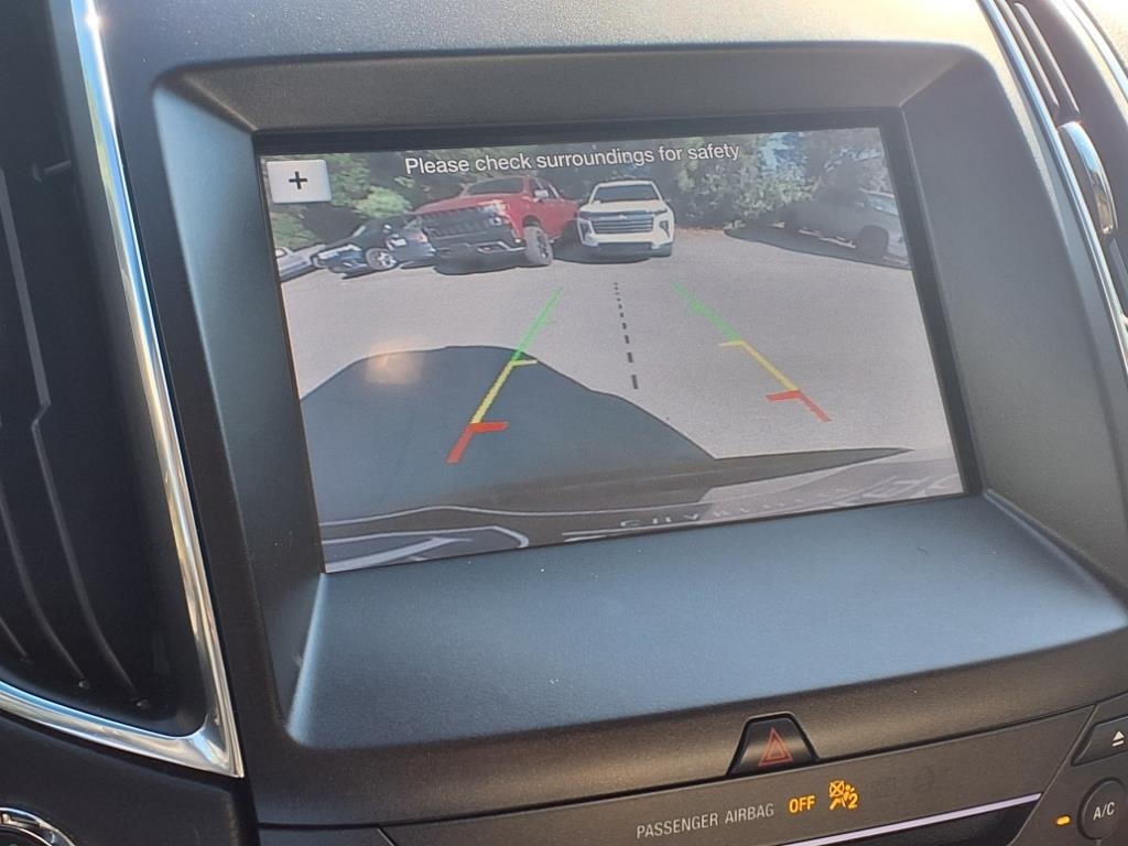 2019 Ford Edge Titanium photo 4