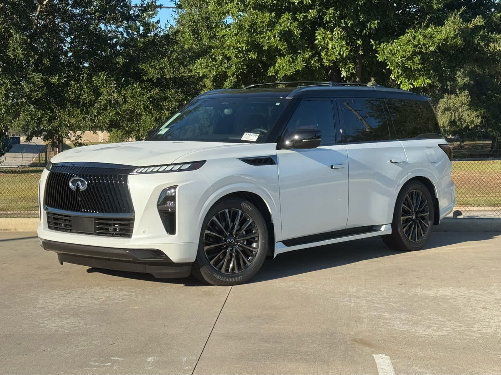 2026 INFINITI QX80 Autograph's photo