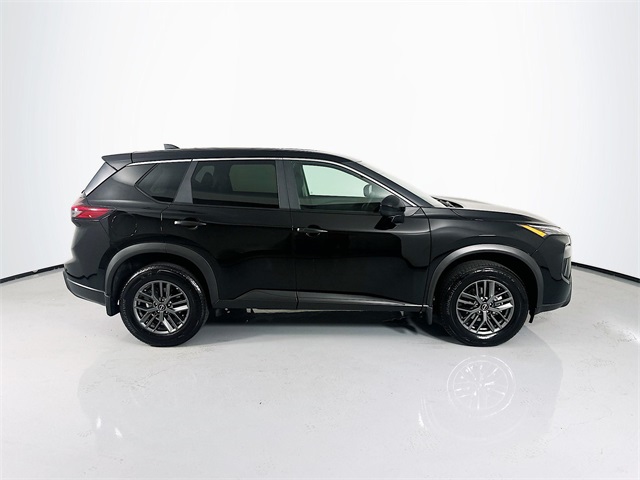 2025 Nissan Rogue S photo 8