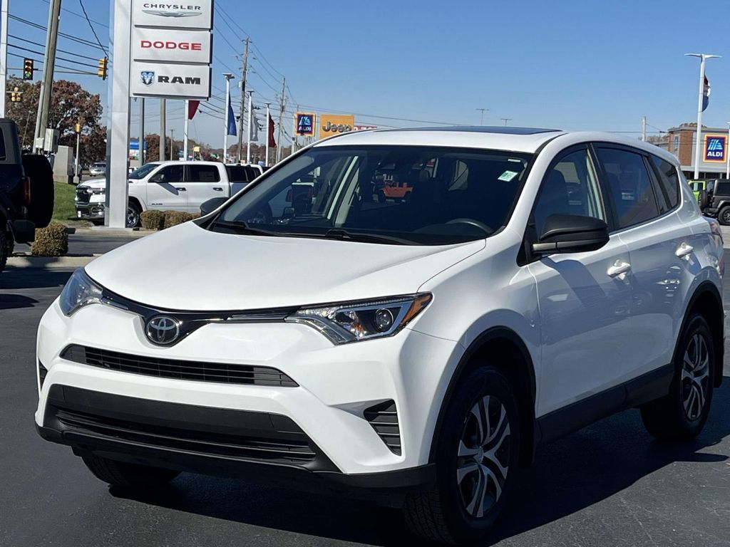 2017 Toyota RAV4 LE photo 2