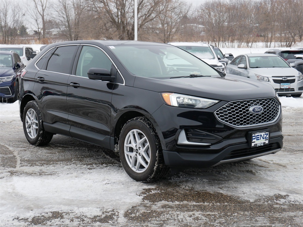 2023 Ford Edge SEL's photo