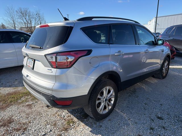 2018 Ford Escape SEL photo 3