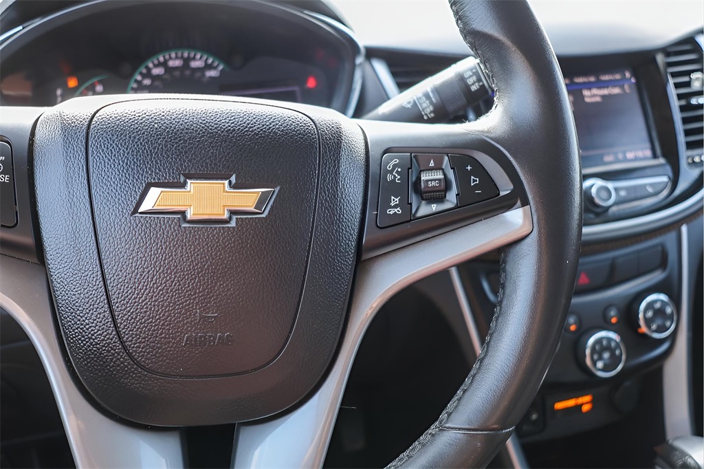 2021 Chevrolet Trax LT photo 12