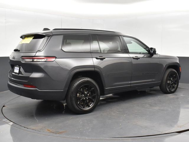 2024 Jeep Grand Cherokee Altitude photo 4