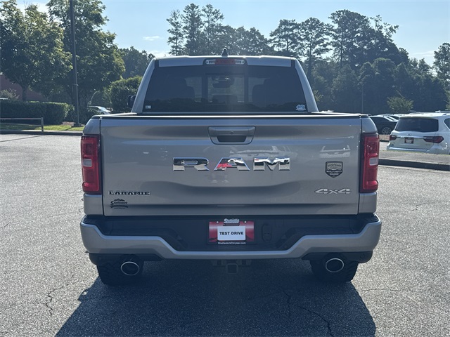 2025 Ram 1500 Laramie photo 4