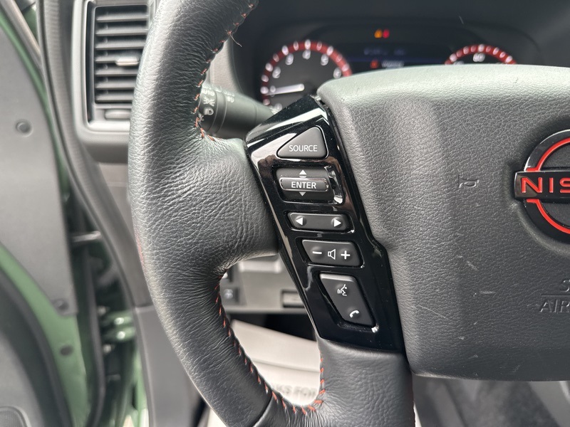 2023 Nissan Frontier PRO-4X Crew Cab photo 22