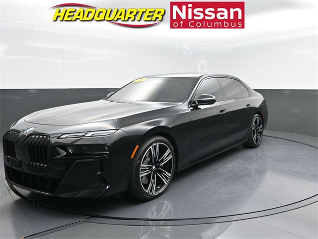 2023 BMW 7 Series 760i's photo