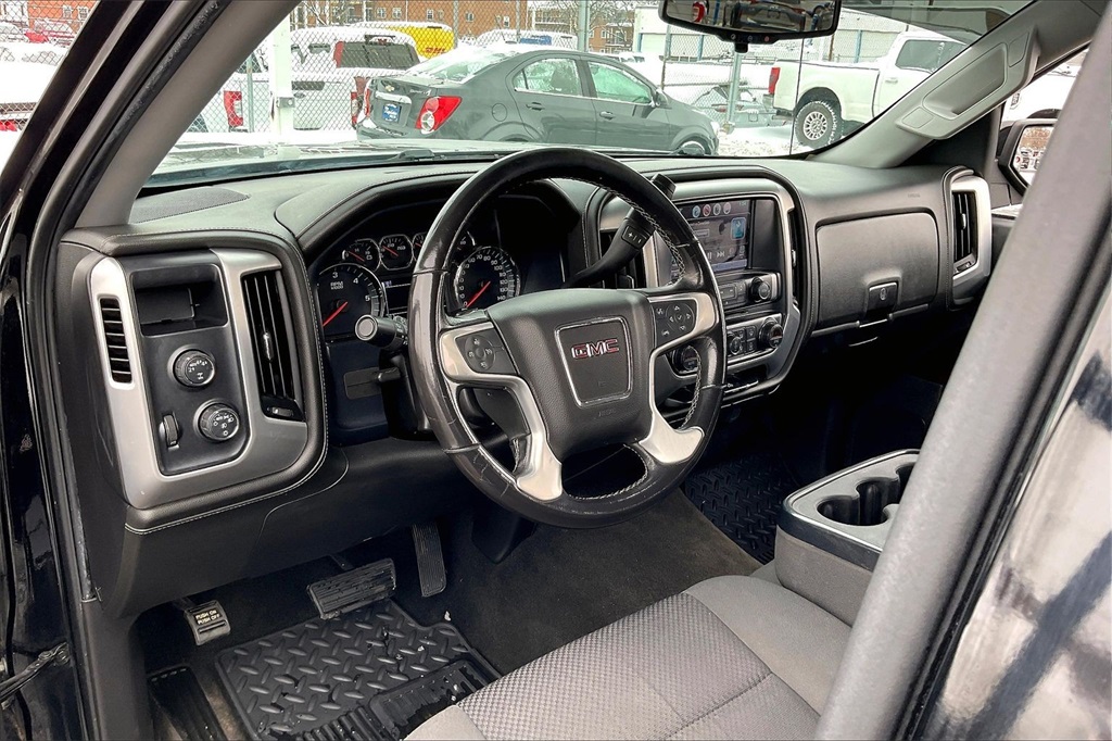 2018 GMC SIERRA - Image 11