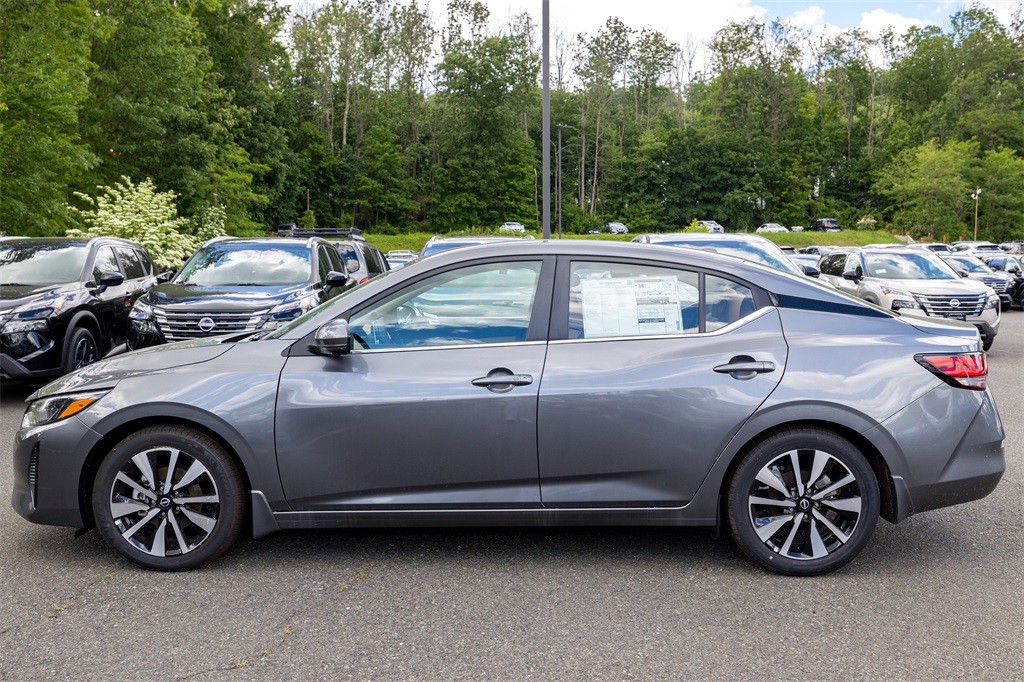 2025 Nissan Sentra SV photo 8