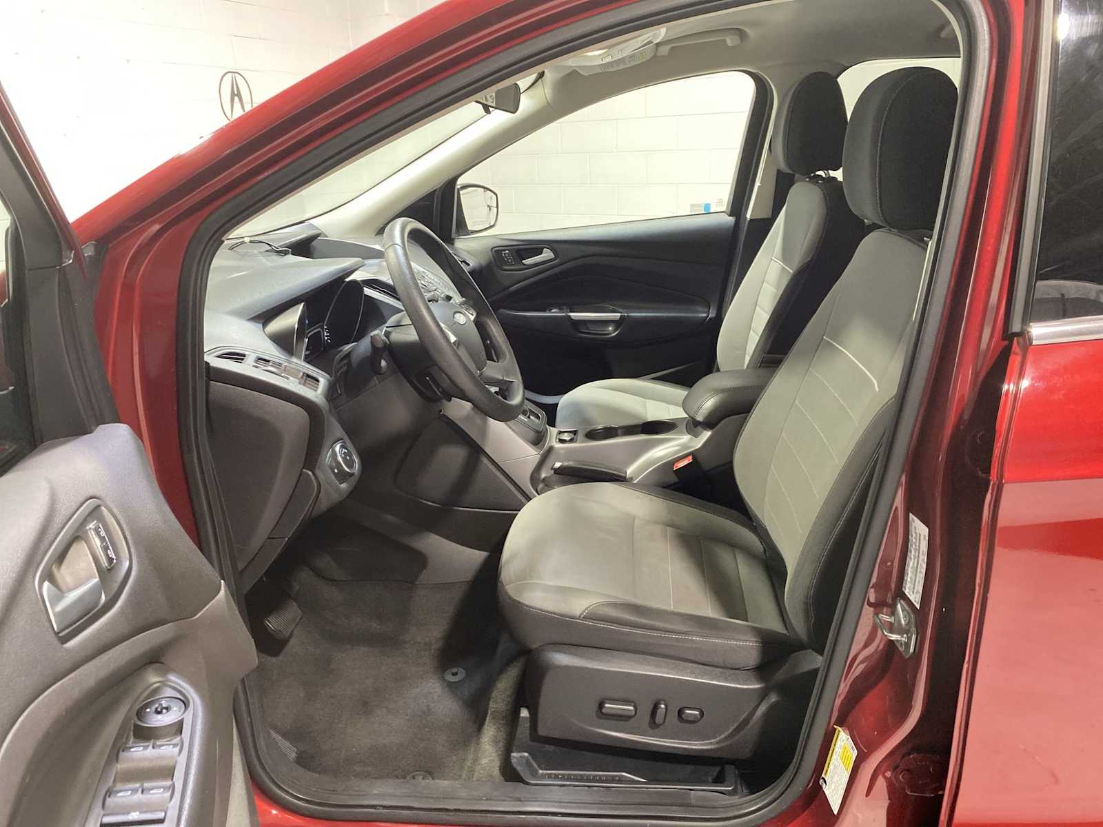 Used 2015 Ford Escape SE with VIN 1FMCU9GXXFUB53863 for sale in Verona, NJ