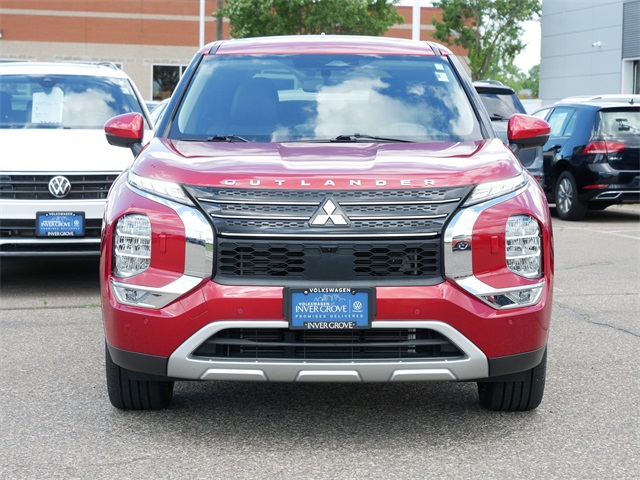 Used 2022 Mitsubishi Outlander SE with VIN JA4J4UA85NZ081112 for sale in Inver Grove Heights, Minnesota