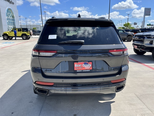 2025 Jeep Grand Cherokee Summit Reserve photo 6