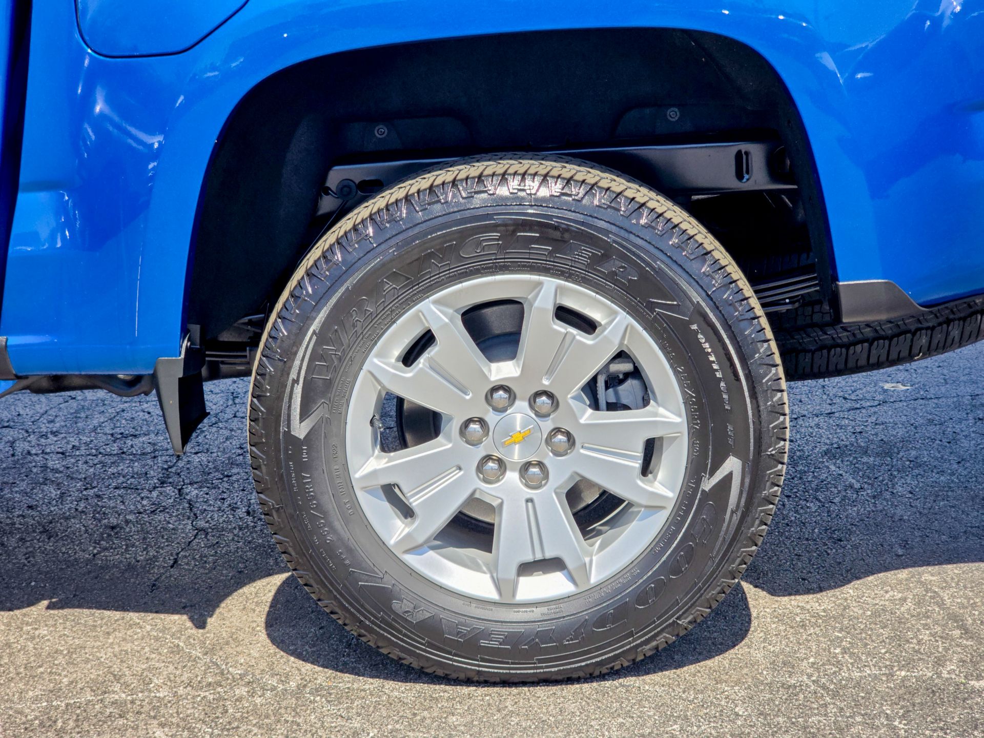 2022 Chevrolet Colorado LT photo 8