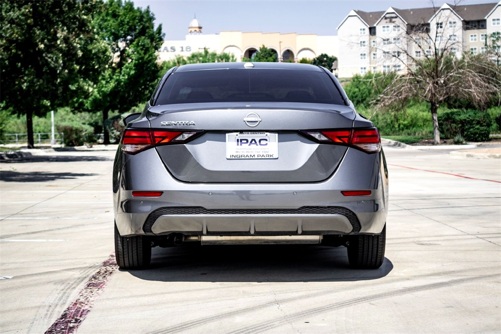 2025 Nissan Sentra SV photo 6