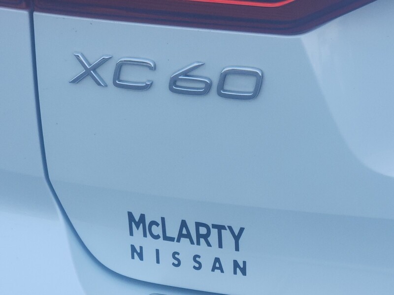 2019 Volvo XC60 T5 Momentum photo 5