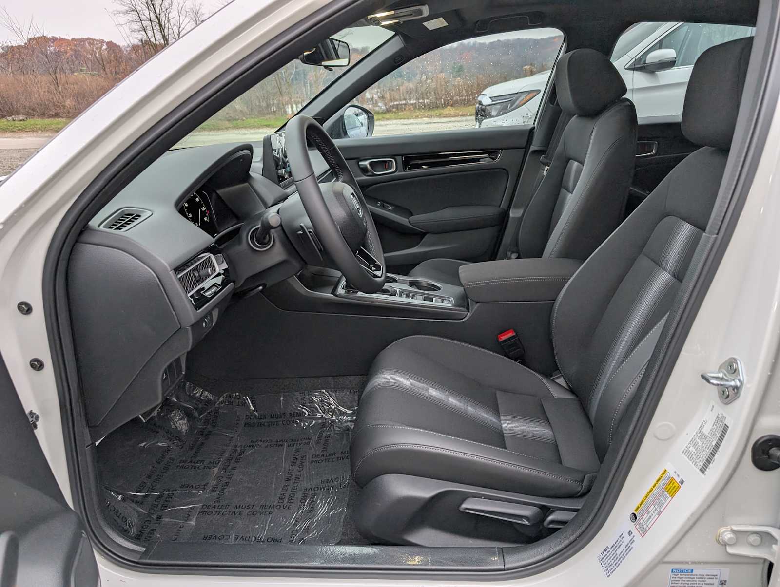 2026 Honda Civic Hatchback Hybrid Sport photo 2