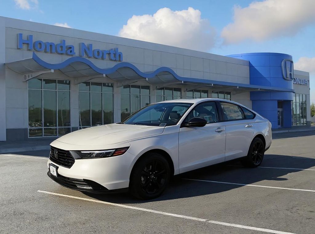 2025 Honda Accord SE's photo