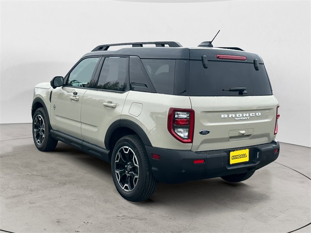 2025 Ford Bronco Sport Outer Banks photo 3