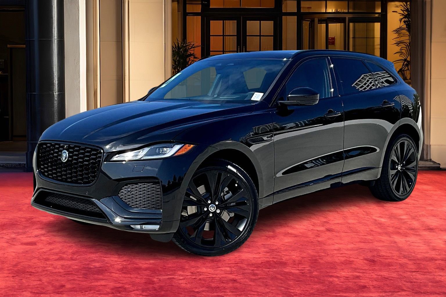 2026 Jaguar F-Pace R-Dynamic S's photo