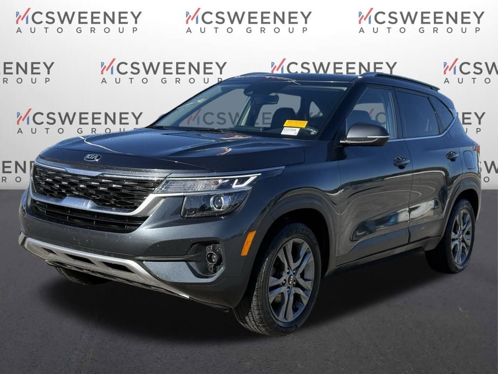 2021 Kia Seltos S's photo