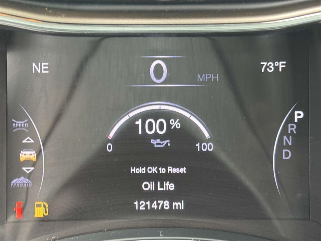2016 Jeep Grand Cherokee Summit photo 25