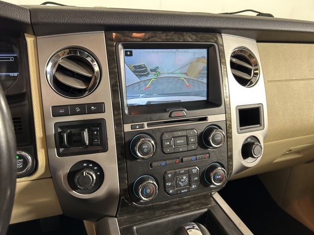 2016 Ford Expedition Limited photo 13