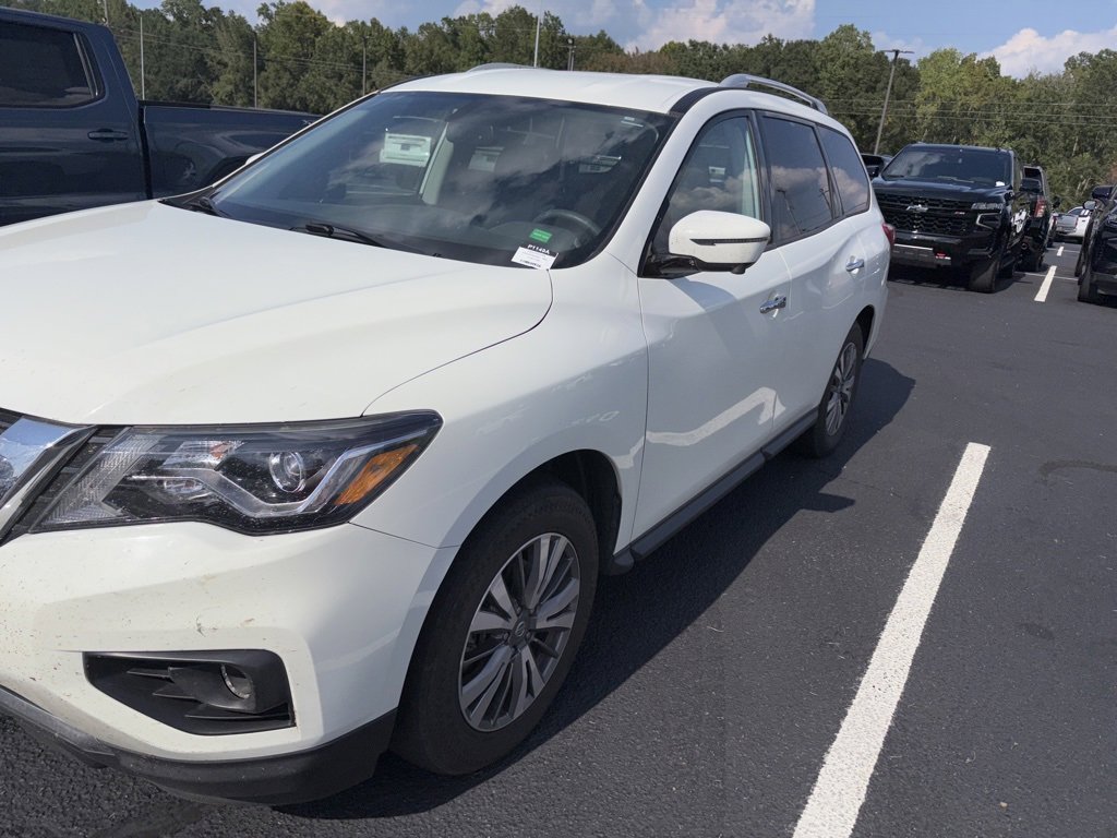 2020 Nissan Pathfinder