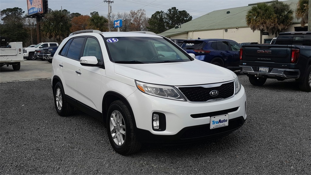 2015 Kia Sorento LX's photo