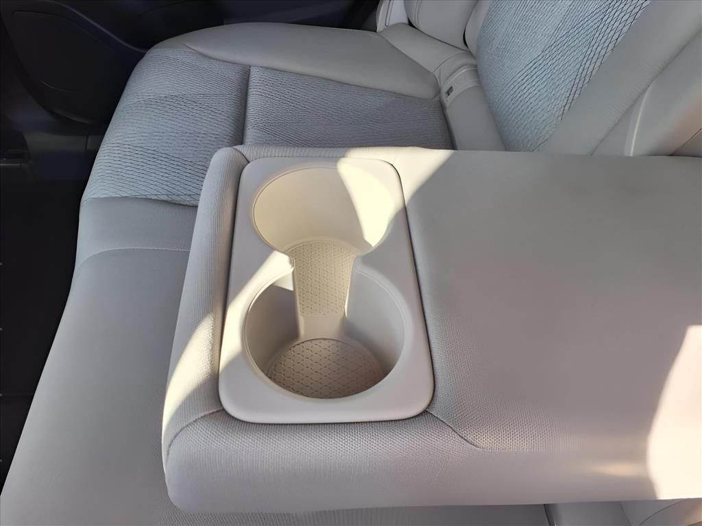 2025 Nissan Rogue SV photo 11