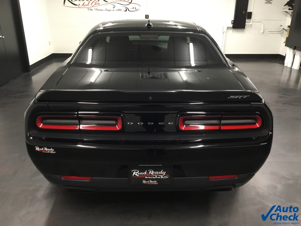 2018 Dodge Challenger SRT8 photo 9