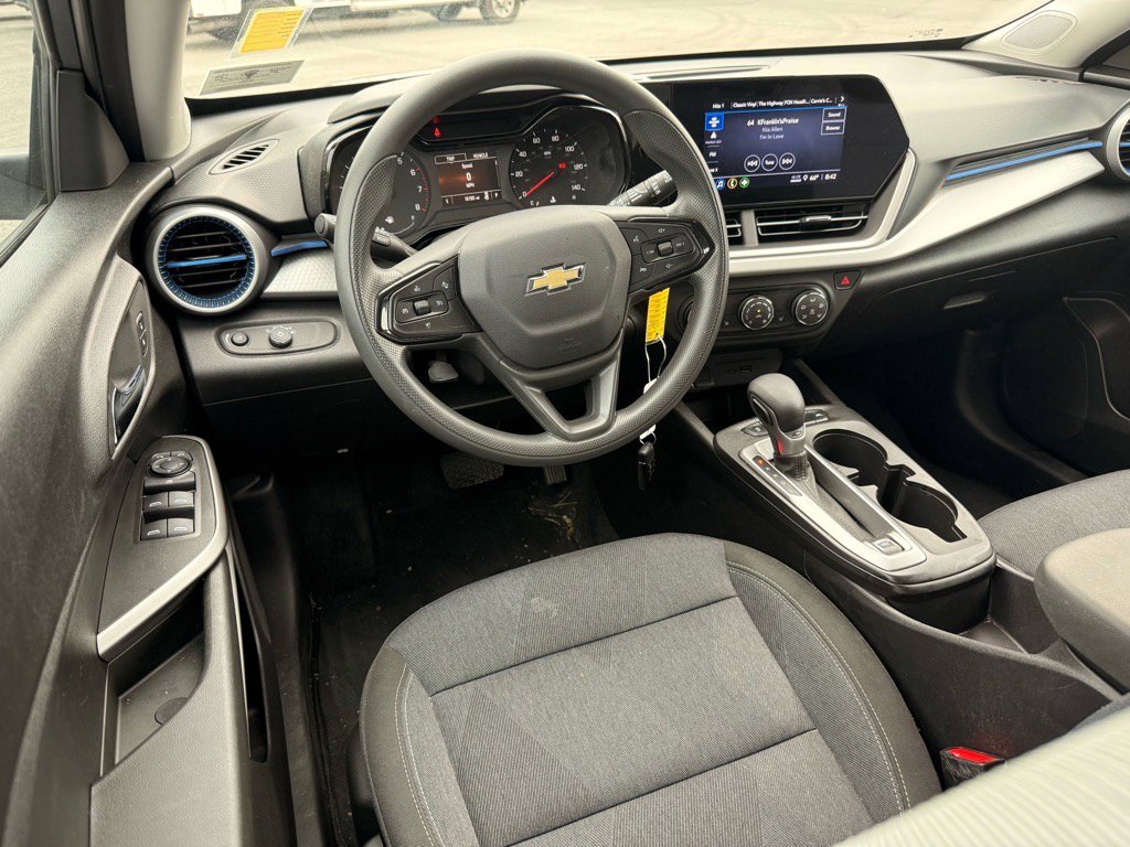 2024 Chevrolet Trax LS photo 6
