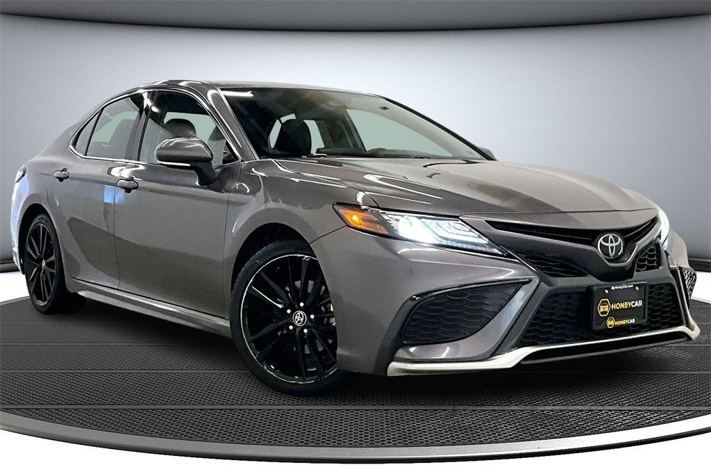 2023 Toyota Camry XSE's photo