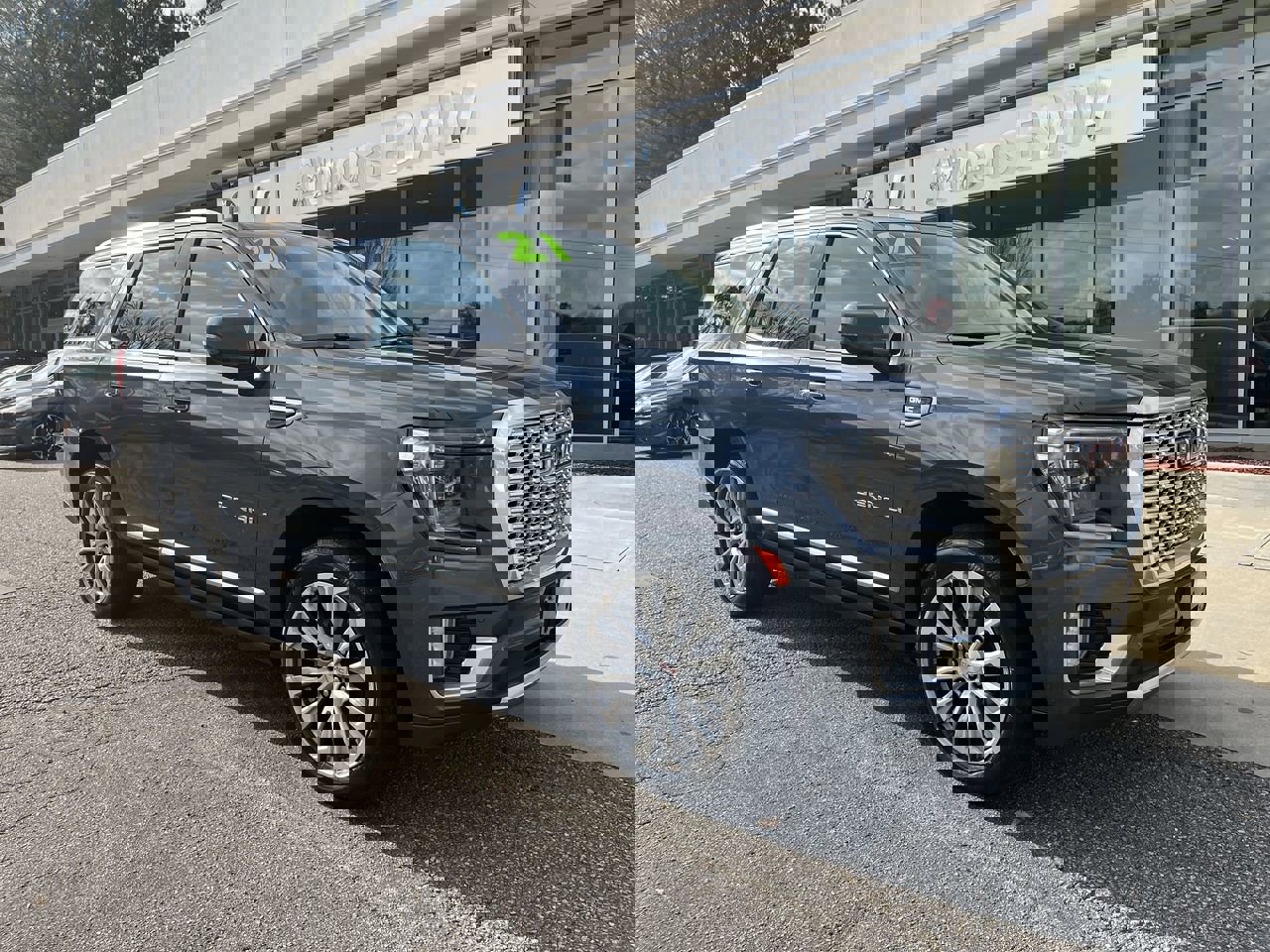 2021 GMC Yukon Denali's photo