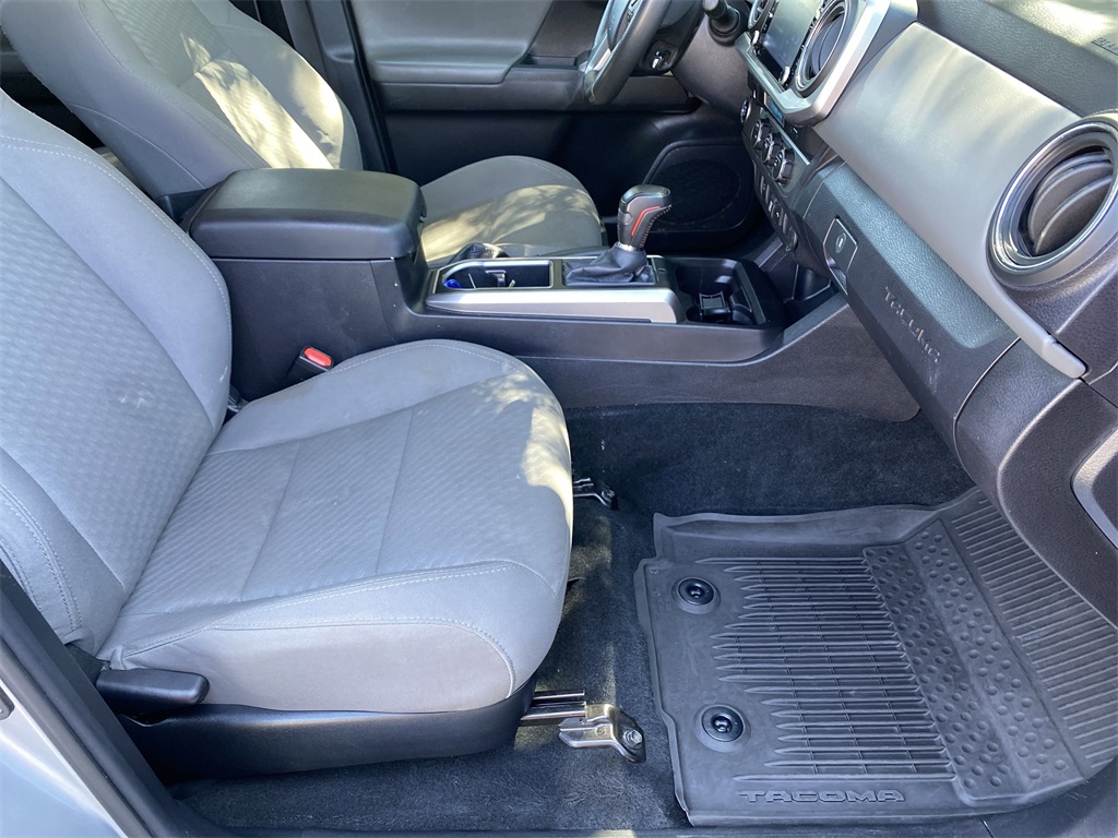 2023 Toyota Tacoma SR5 photo 31