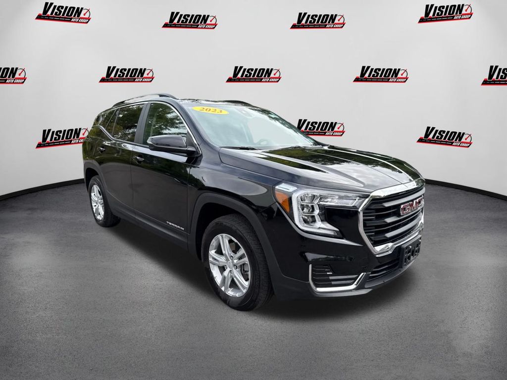 2023 Gmc Terrain SLE photo 3